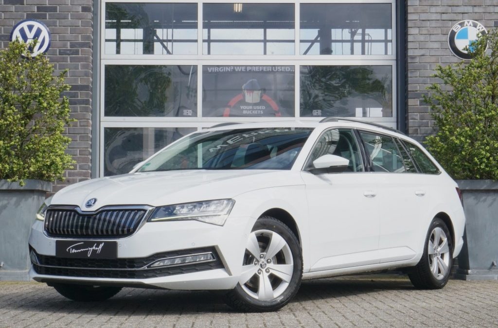 SKODA SUPERB COMBI 1.4 TSi IV PHEV CLIMA – VIRT. COCKP. – STUURVERW.